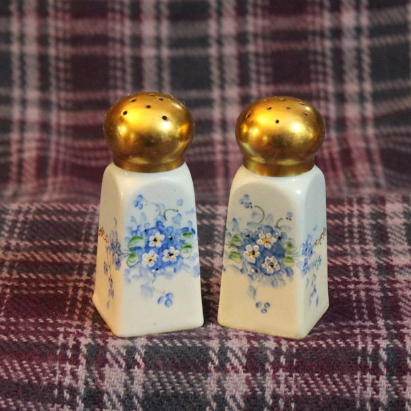 Noritake Salt And Pepper Shakers